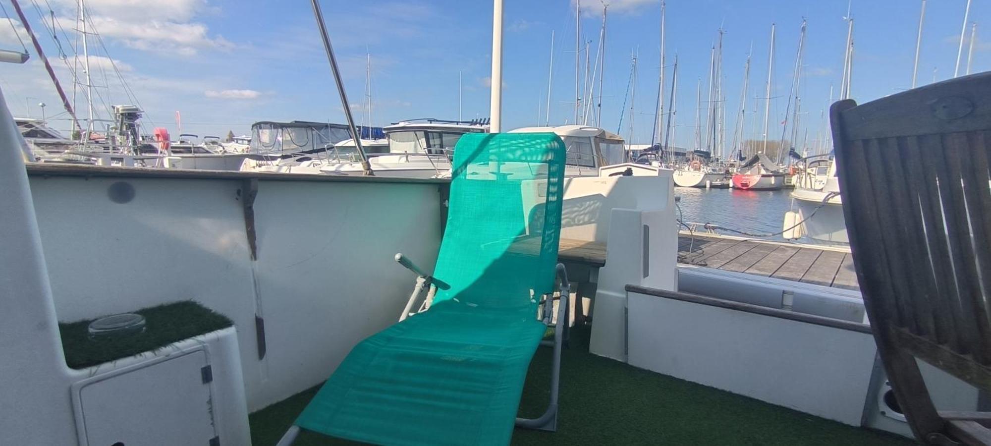 Hotel Nuit Insolite Sur L'Eau Au Port De Ouistreham Exteriér fotografie